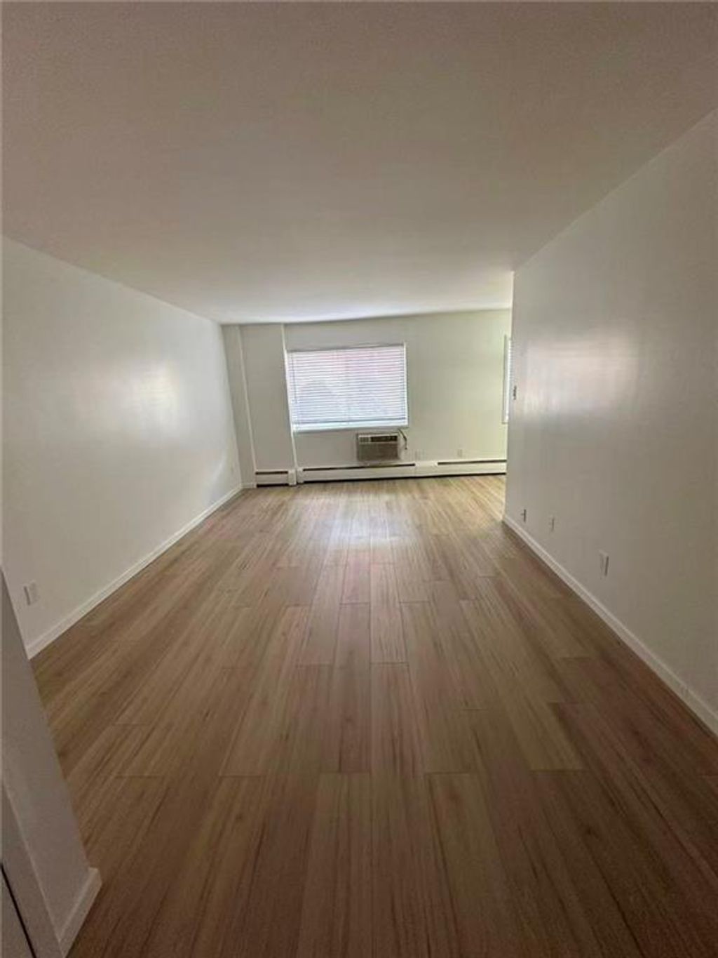 Photo of 1290 Rockland Avenue #1E, Staten Island, NY 10304 (MLS # 497449)