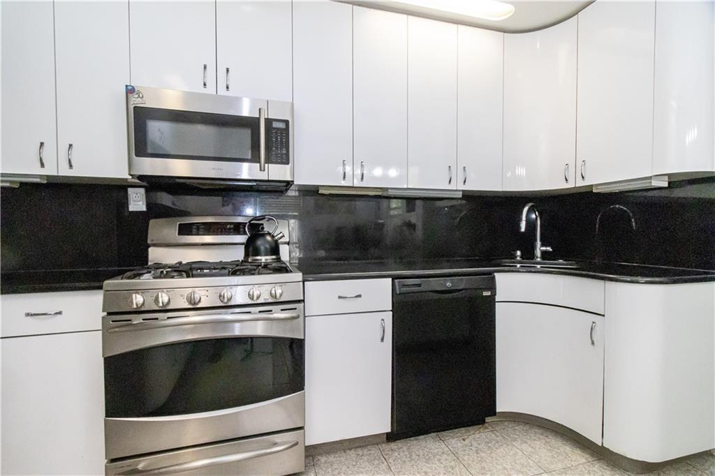 7007 Narrows Avenue, Brooklyn, New York image 12