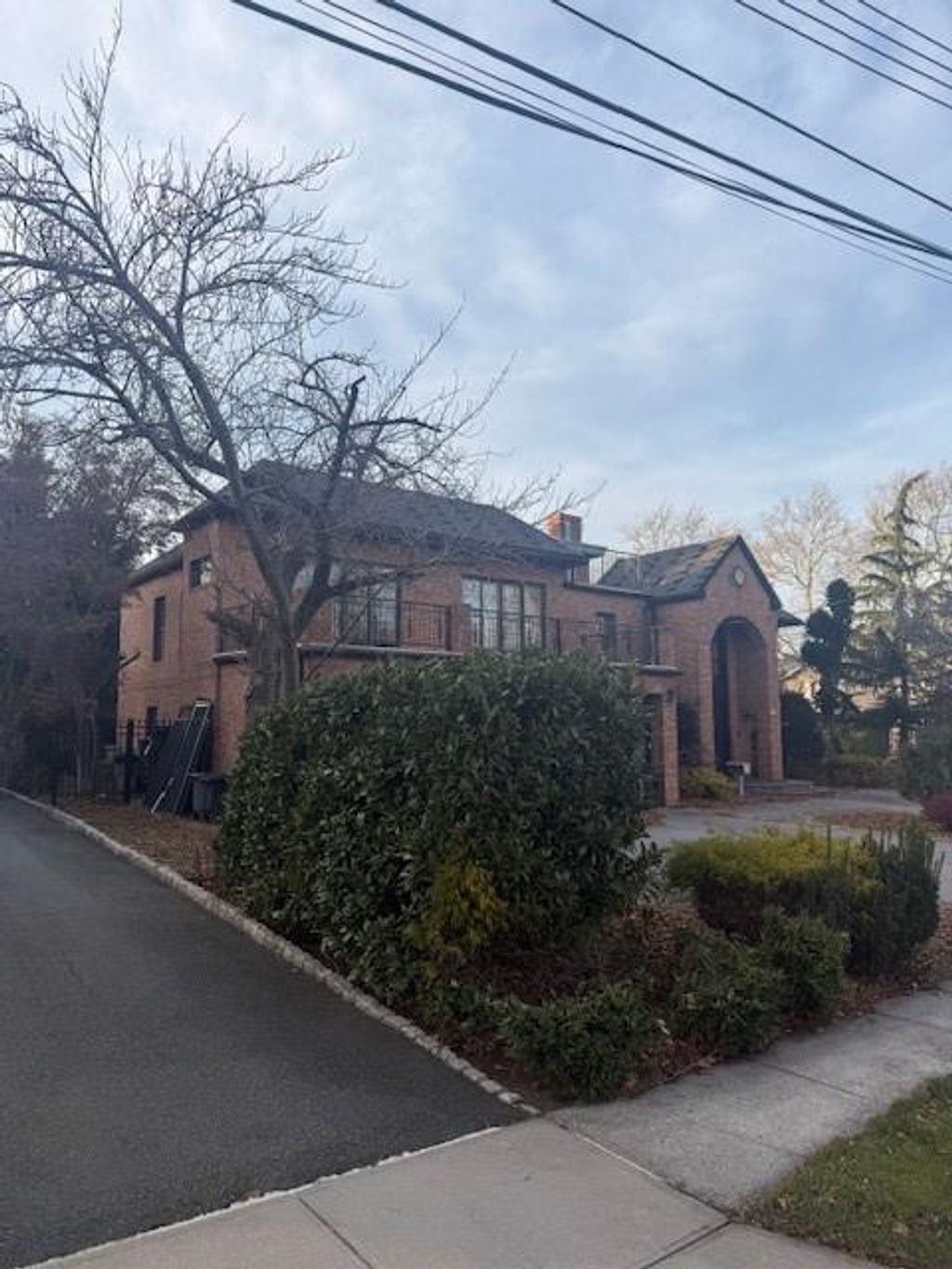 Photo of 124 Bertha Place, Staten Island, NY 10301 (MLS # 497834)