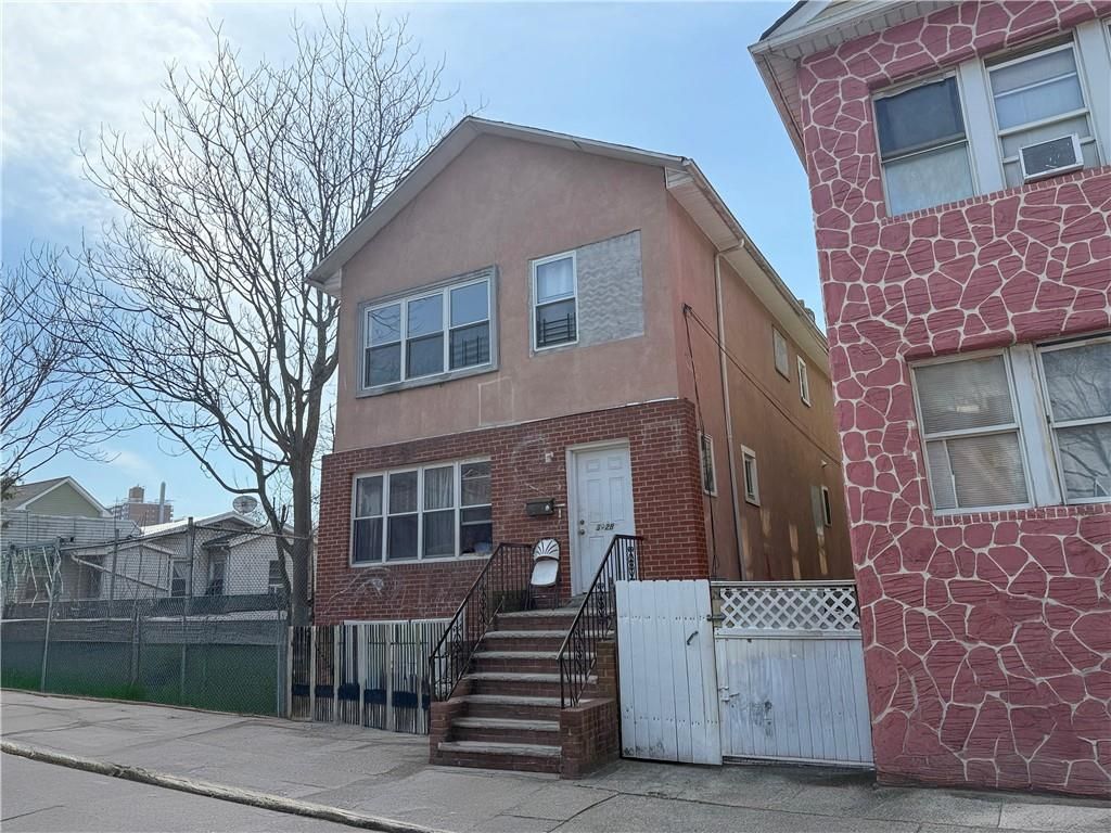 Photo of 3028 Brighton 8th Street, Brooklyn, NY 11235 (MLS # 500039)