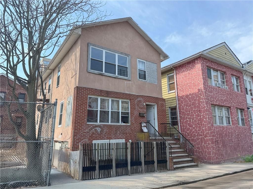 Photo of 3028 Brighton 8th Street, Brooklyn, NY 11235 (MLS # 500039)