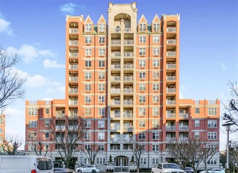 Homes For Sale - 40 Oceana Drive #PH2E<br/> Brooklyn, NY 11235