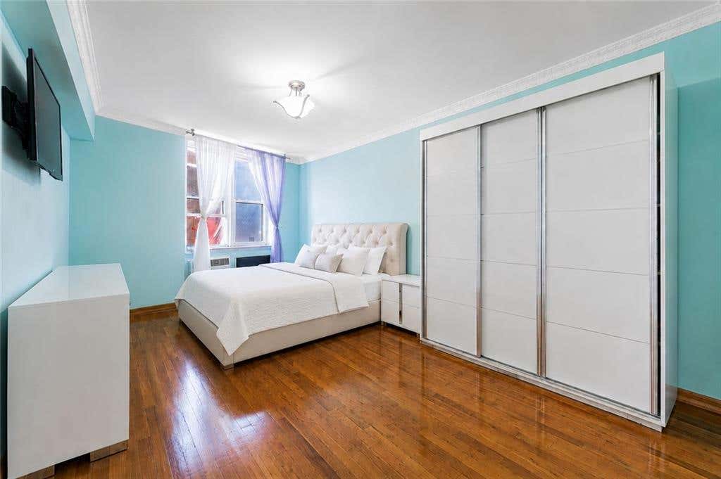 Photo of 2610 Ocean Parkway #2D, Brooklyn, NY 11235 (MLS # 502130)