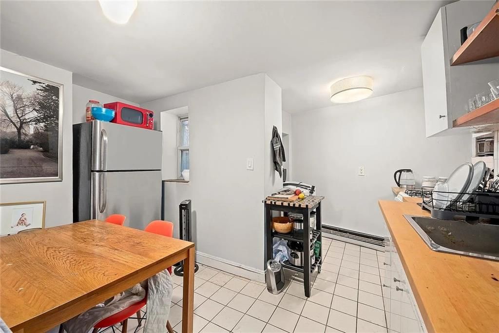 Photo of 42 Clermont Avenue #1, Brooklyn, NY 11205 (MLS # 496300)