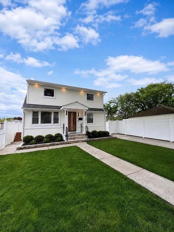 Photo of 130 Jefferson Street, Staten Island, NY 10304 (MLS # 503562)