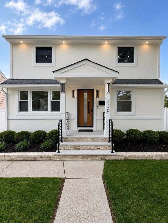 Photo of 130 Jefferson Street, Staten Island, NY 10304 (MLS # 503562)