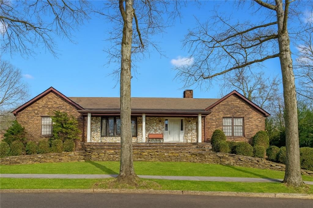 Photo of 77 Irvington Street, Staten Island, NY 10312 (MLS # 500157)