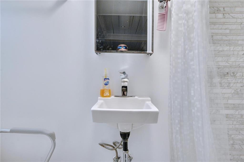 2622 Fillmore Avenue, Brooklyn, New York image 12