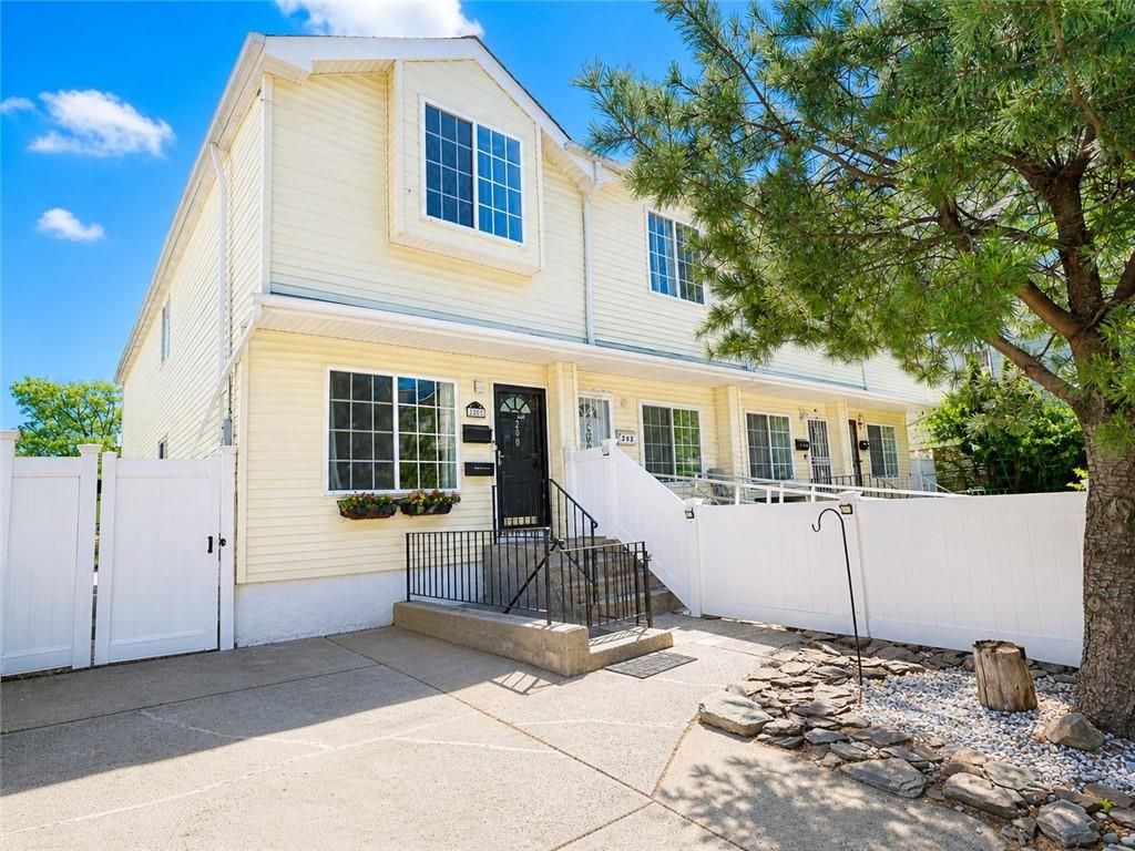 Photo of 200 Chestnut Avenue, Staten Island, NY 10305 (MLS # 501175)