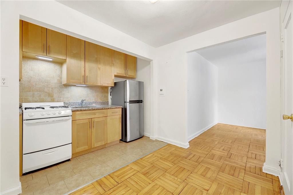 35 Oliver Street #1D, Brooklyn, New York image 3