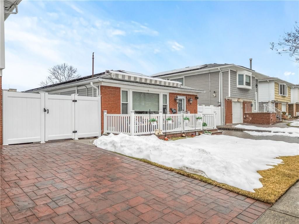 Photo of 223 Park Street, Staten Island, NY 10306 (MLS # 499448)