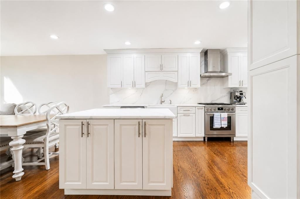 Photo of 67 Claradon Lane #113, Staten Island, NY 10305 (MLS # 502699)