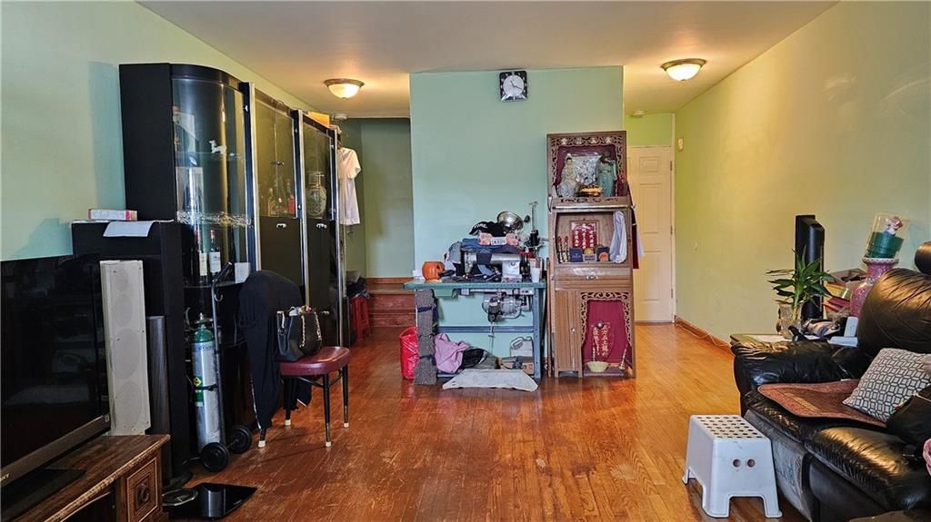 Photo of 22 Long Pond Lane, Staten Island, NY 10304 (MLS # 489606)