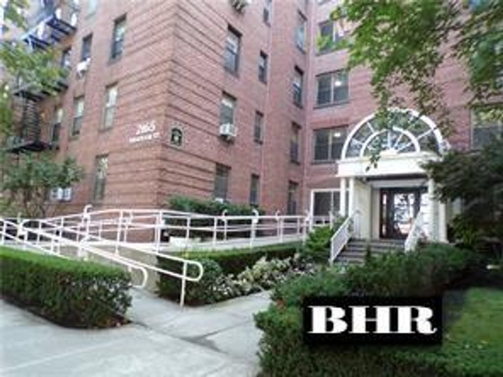 Photo of 2165 Brigham Street #3F, Brooklyn, NY 11229 (MLS # 494746)
