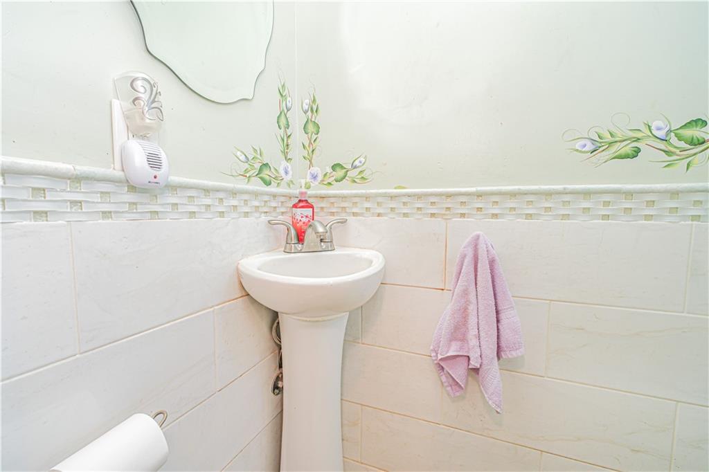 298 Bay 10th Street, Brooklyn, New York image 22