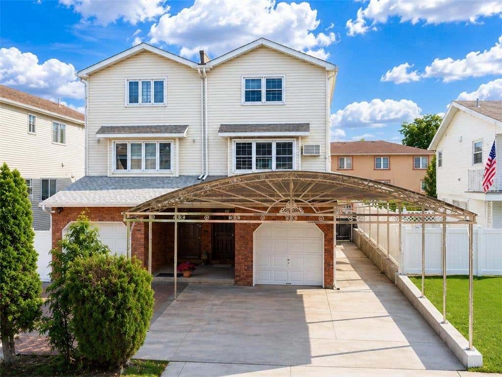 Photo of 370 Atlantic Avenue, Staten Island, NY 10305 (MLS # 503498)