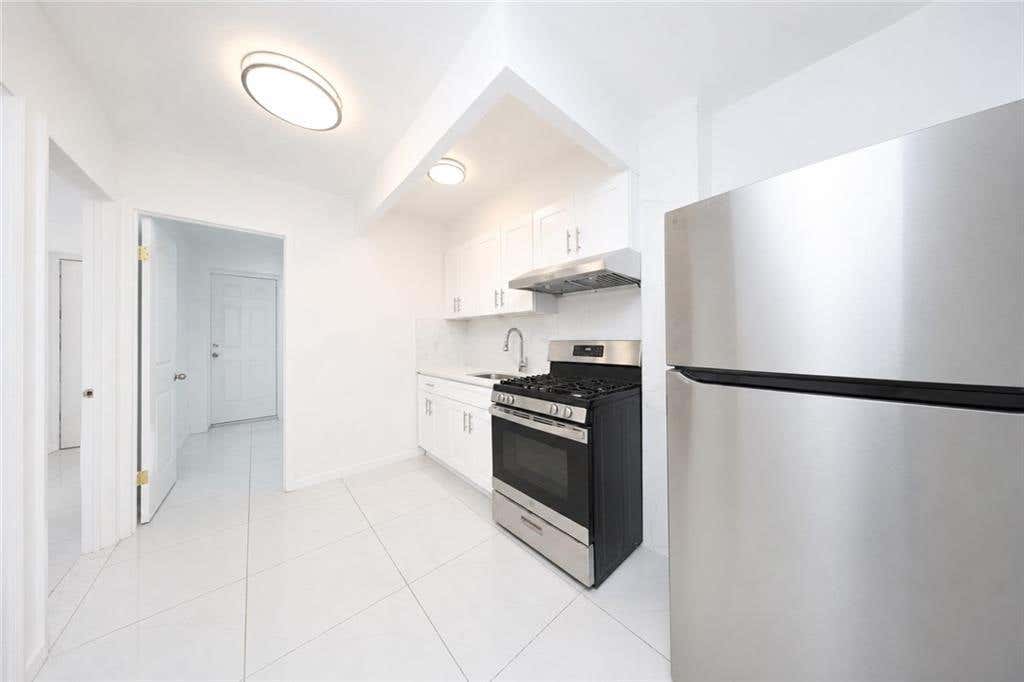 Photo of 921 60th Street #5A, Brooklyn, NY 11219 (MLS # 503828)