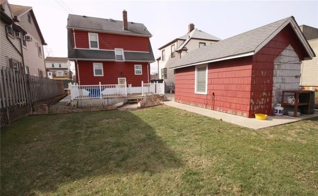 Photo of 329 Greeley Avenue, Staten Island, NY 10306 (MLS # 501541)