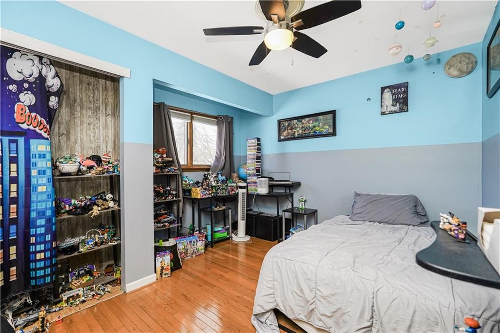 Photo of 66 Daffodil Court, Staten Island, NY 10312 (MLS # 498535)