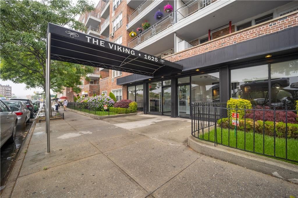 Photo of 1625 Emmons Avenue #5D, Brooklyn, NY 11235 (MLS # 505661)