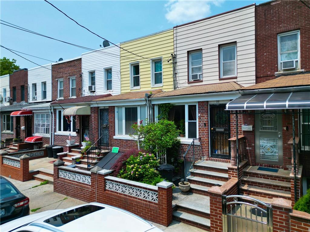 32 Gatling Place, Brooklyn, New York image 1