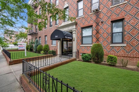Homes For Sale - 54 Bay 29th Street #B10<br/> Brooklyn, NY 11214