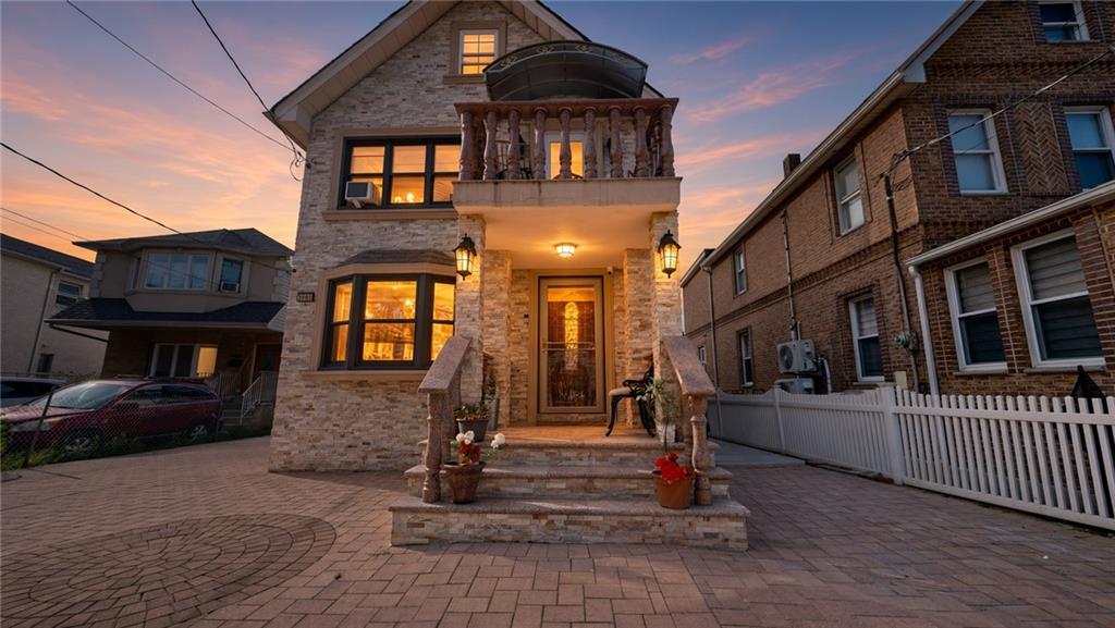Photo of 3985 Victory Boulevard, Staten Island, NY 10314 (MLS # 504181)