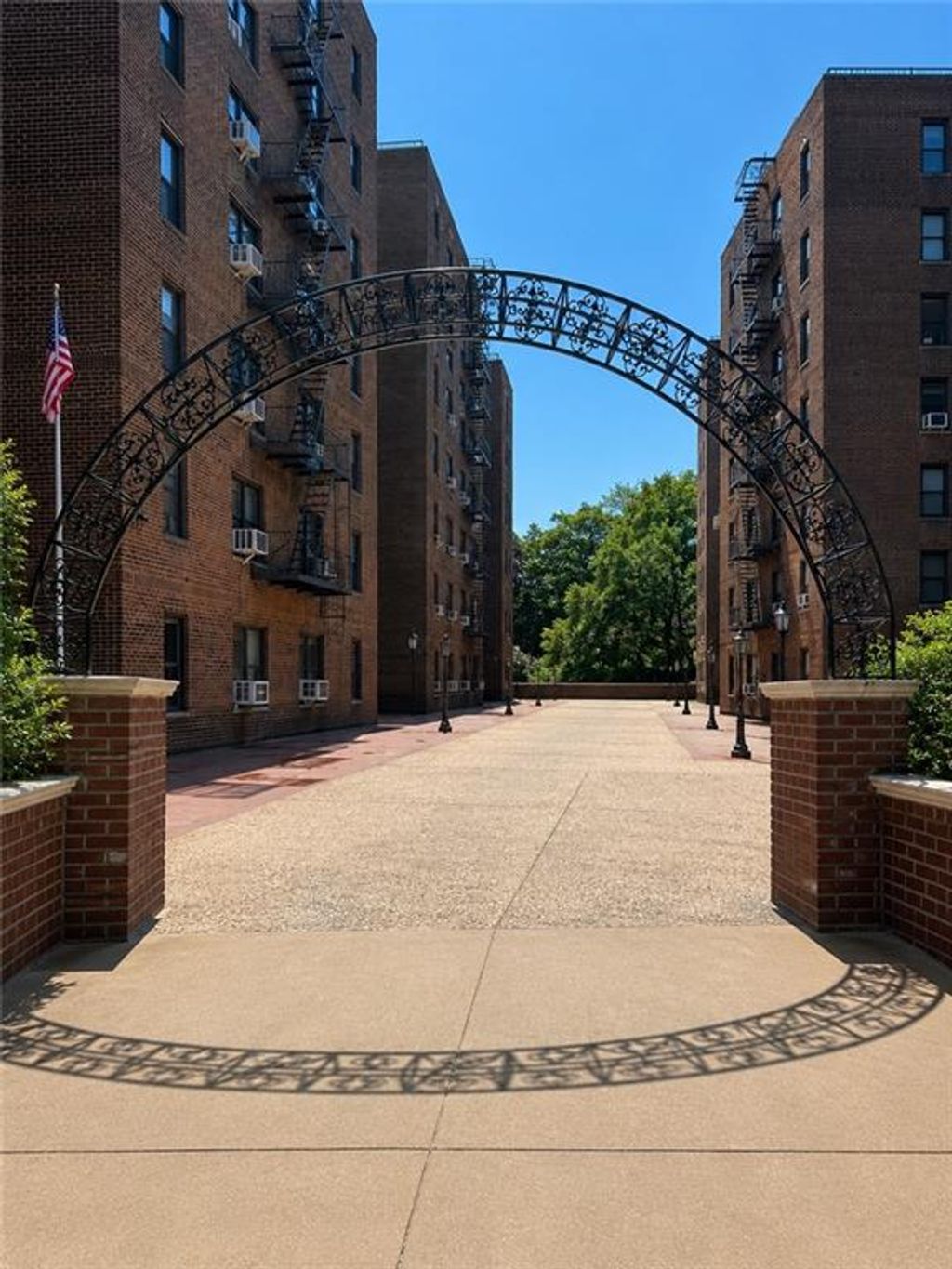 Photo of 83-75 Woodhaven Boulevard #2H, Woodhaven, NY 11421 (MLS # 501379)