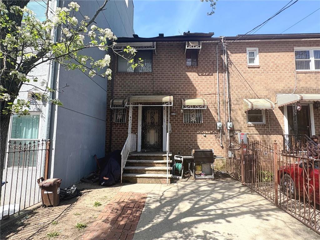592 Powell Street, Brooklyn, New York image 1