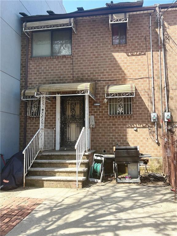 592 Powell Street, Brooklyn, New York image 6