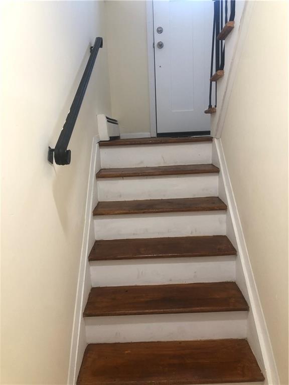 39 Magaw Place, West Babylon, New York image 5