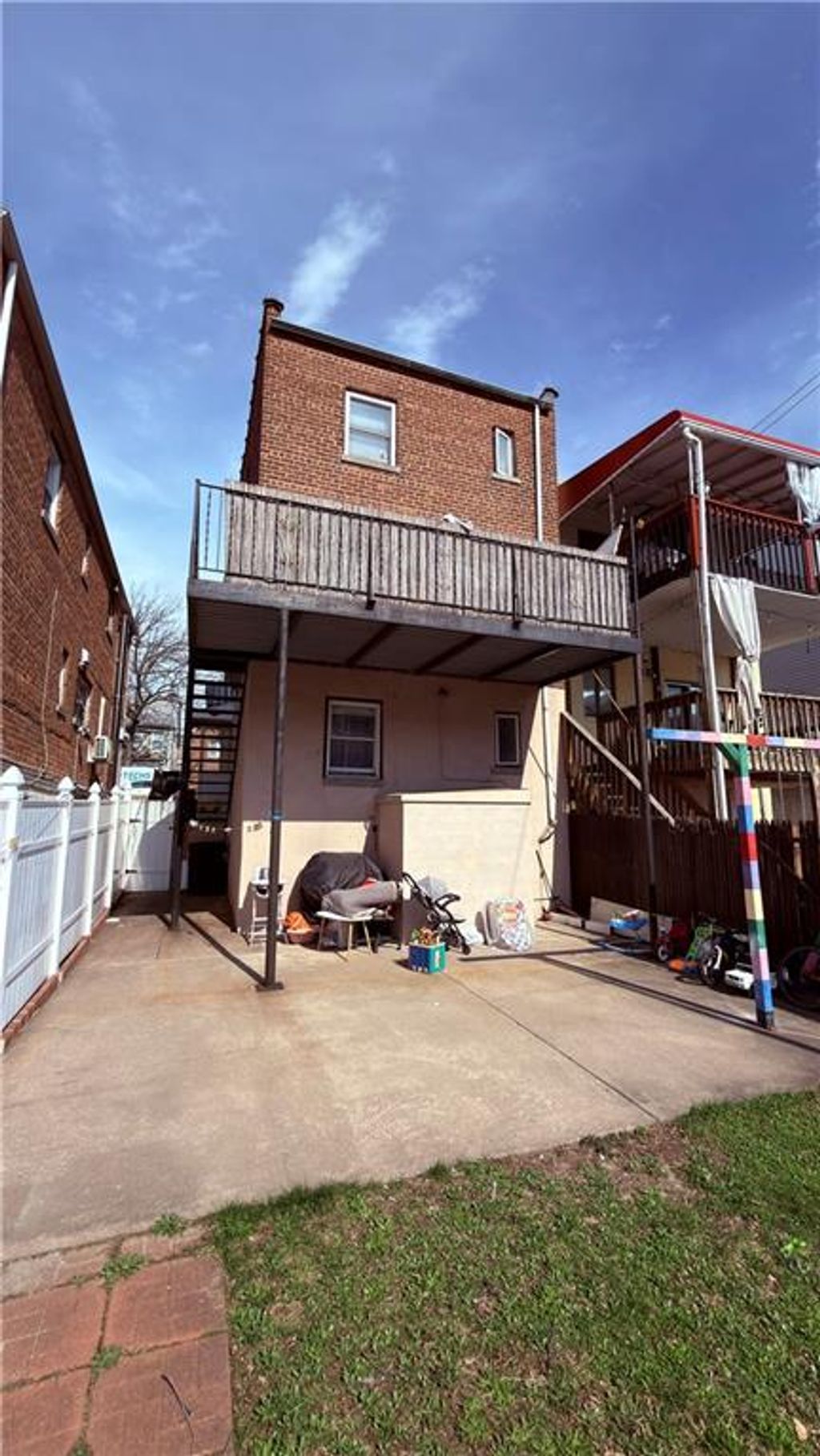 Photo of 1957 Bogart Avenue, Bronx, NY 10462 (MLS # 500310)