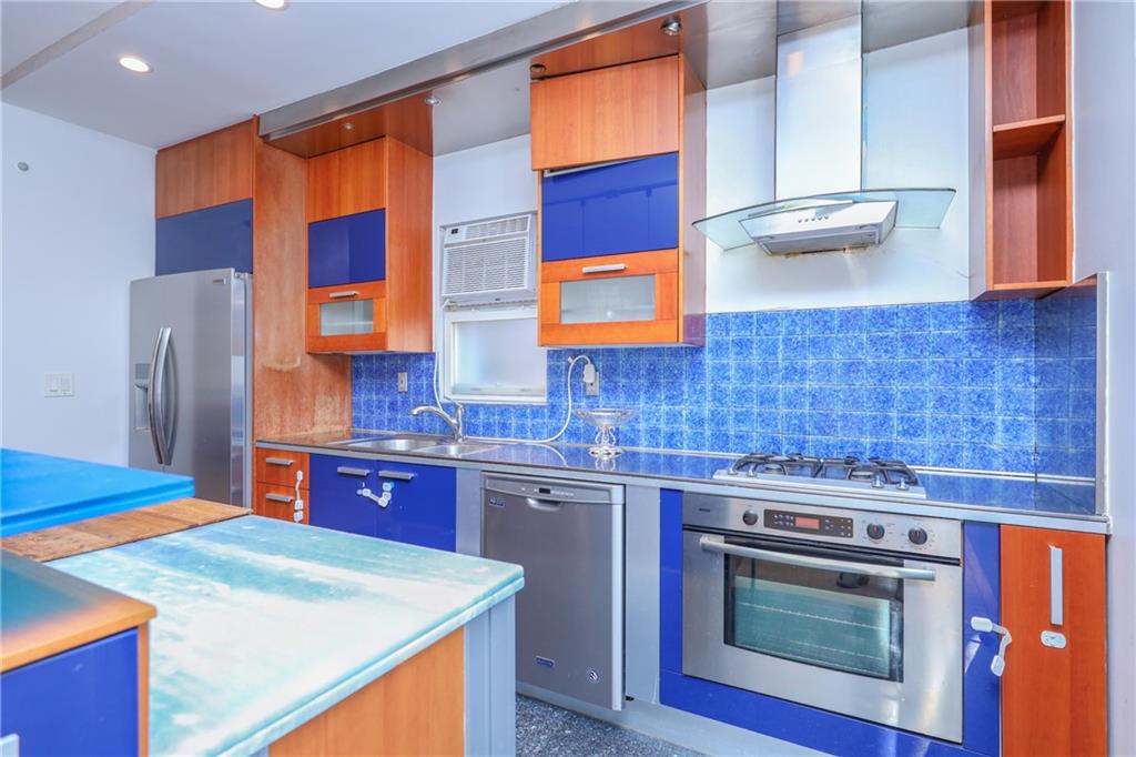 61 Exeter Street, Brooklyn, New York image 13