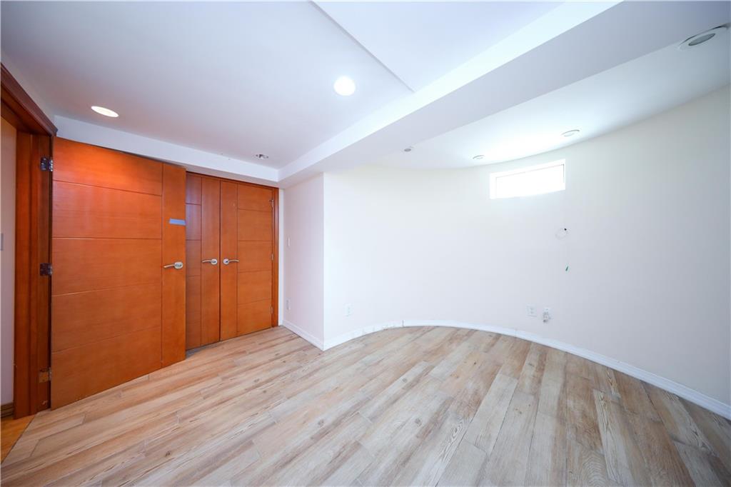 61 Exeter Street, Brooklyn, New York image 32