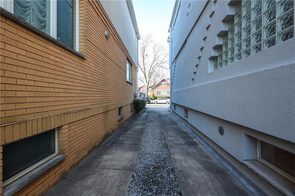 61 Exeter Street, Brooklyn, New York image 39