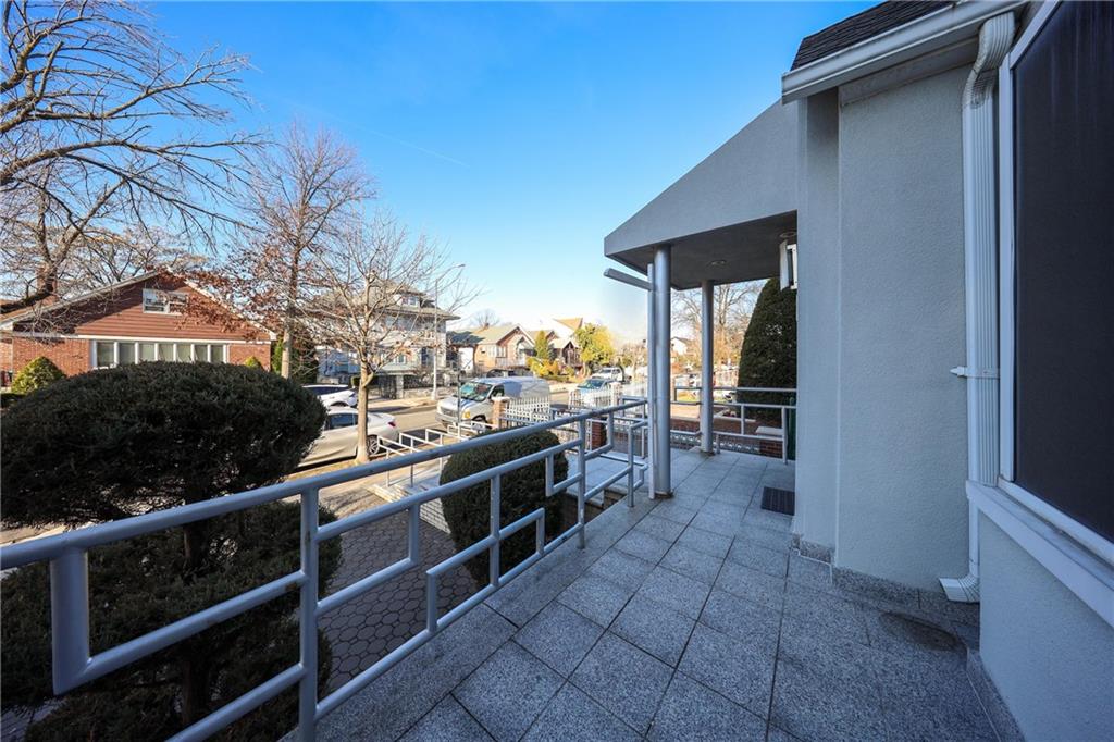 61 Exeter Street, Brooklyn, New York image 5
