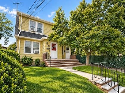 Photo of 20 Arnprior Street, Staten Island, NY 10302 (MLS # 504686)