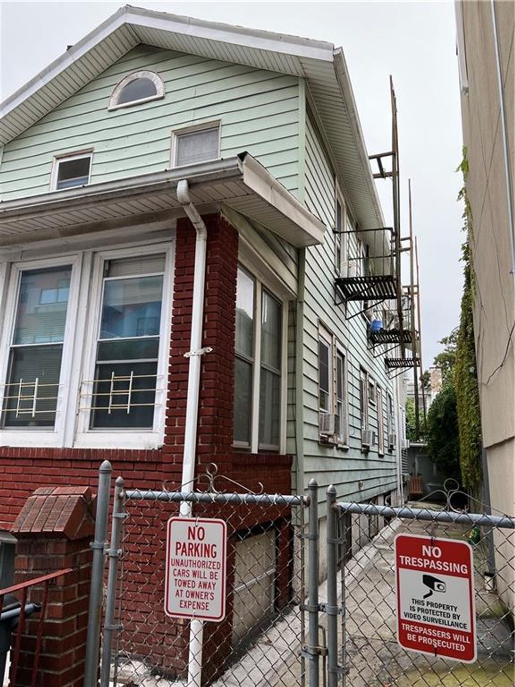 Photo of 3065 Brighton 4th Street, Brooklyn, NY 11235 (MLS # 477537)