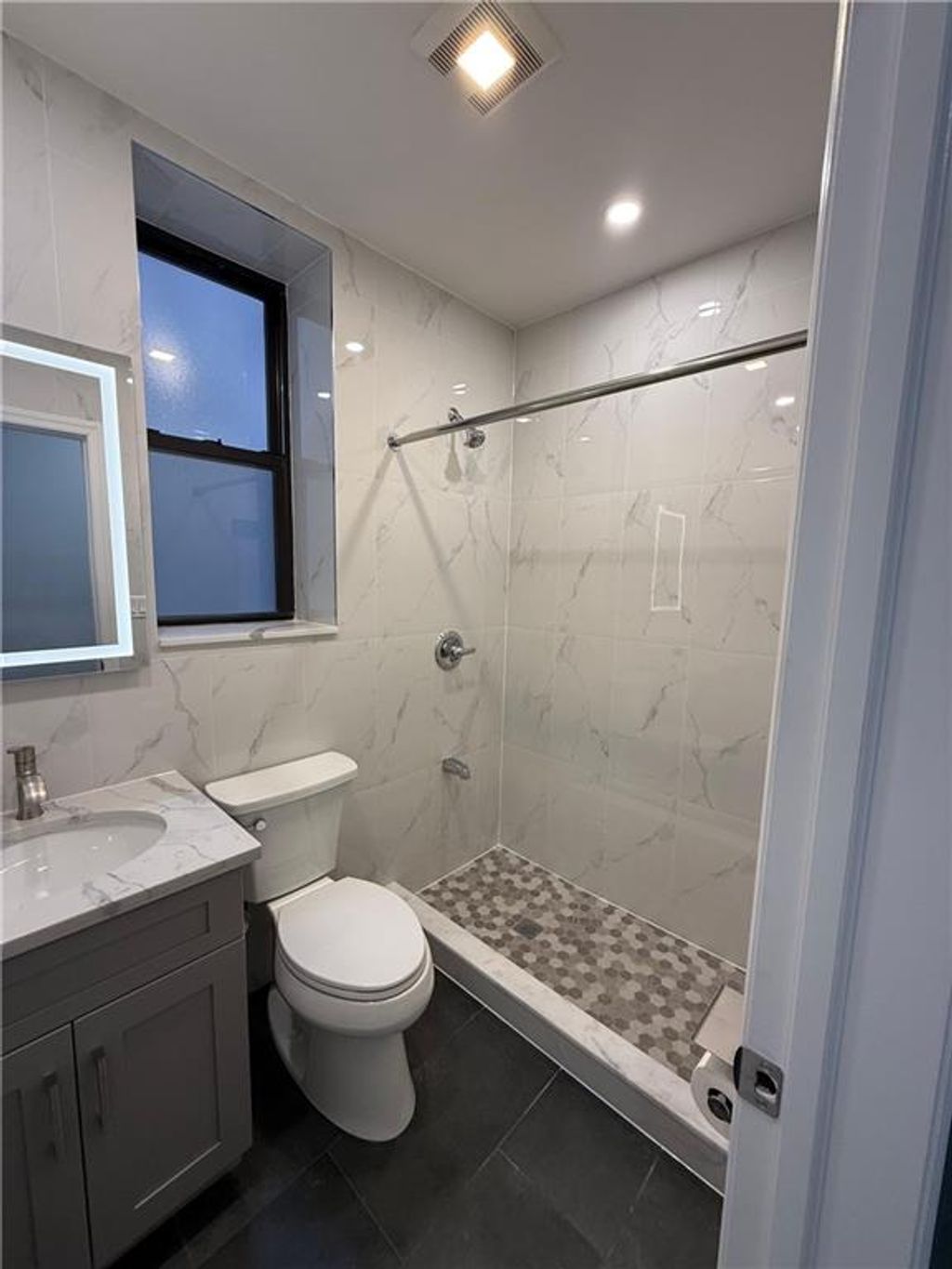 Photo of 9611 Church Avenue #3F, Brooklyn, NY 11212 (MLS # 500510)