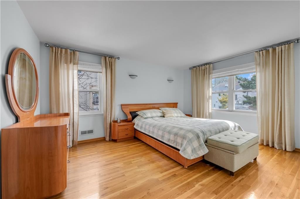 Photo of 389 Mayfair Drive, Brooklyn, NY 11234 (MLS # 500276)