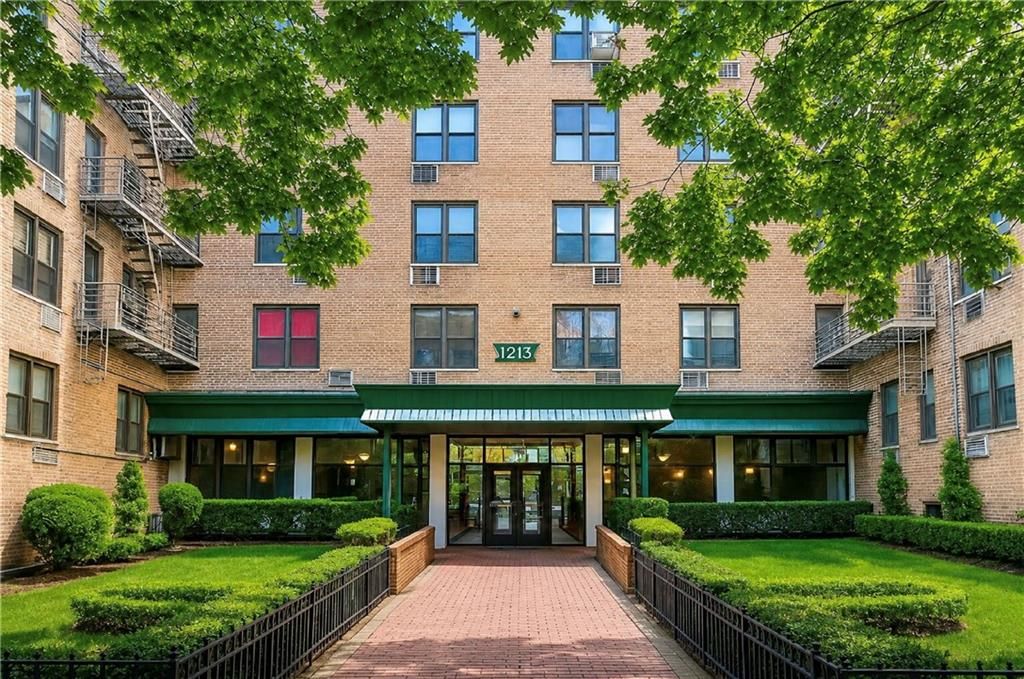 Photo of 1213 Avenue Z #A24, Brooklyn, NY 11235 (MLS # 502324)