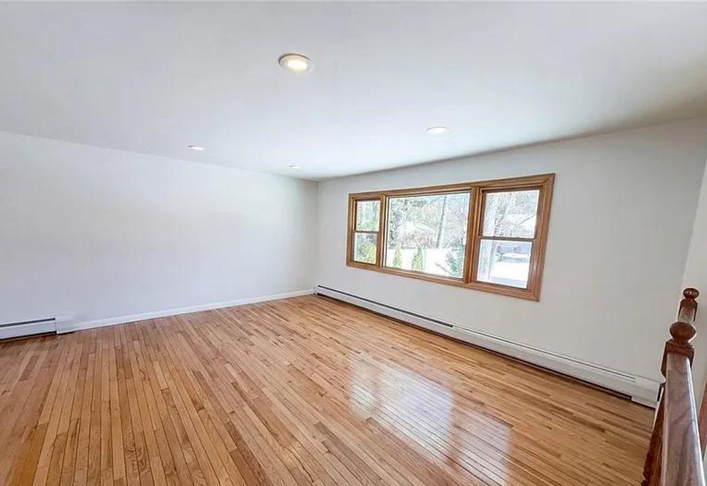 Photo of 2622 Cleveland Ave Avenue, Washington Heights, NY 07676 (MLS # 501606)
