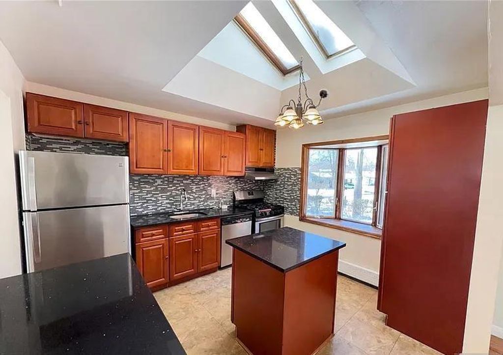 Photo of 2622 Cleveland Ave Avenue, Washington Heights, NY 07676 (MLS # 501606)