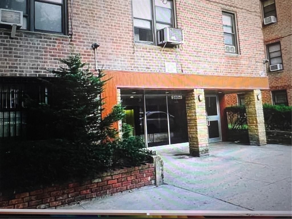 Photo of 2400 3rd Street #529, Brooklyn, NY 11223 (MLS # 497587)