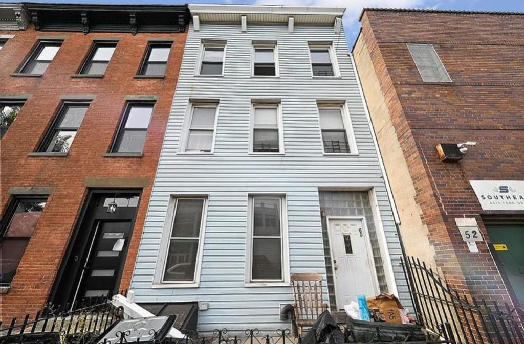 Photo of 60 15th Street, Brooklyn, NY 11215 (MLS # 499331)