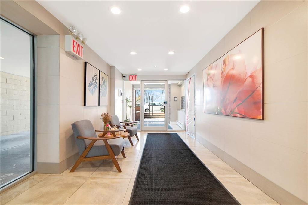 Photo of 9917 Shore Road #8B, Brooklyn, NY 11209 (MLS # 496320)