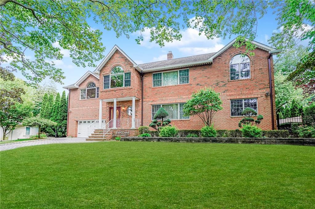 Photo of 74 Longfellow Avenue, Staten Island, NY 10301 (MLS # 494586)