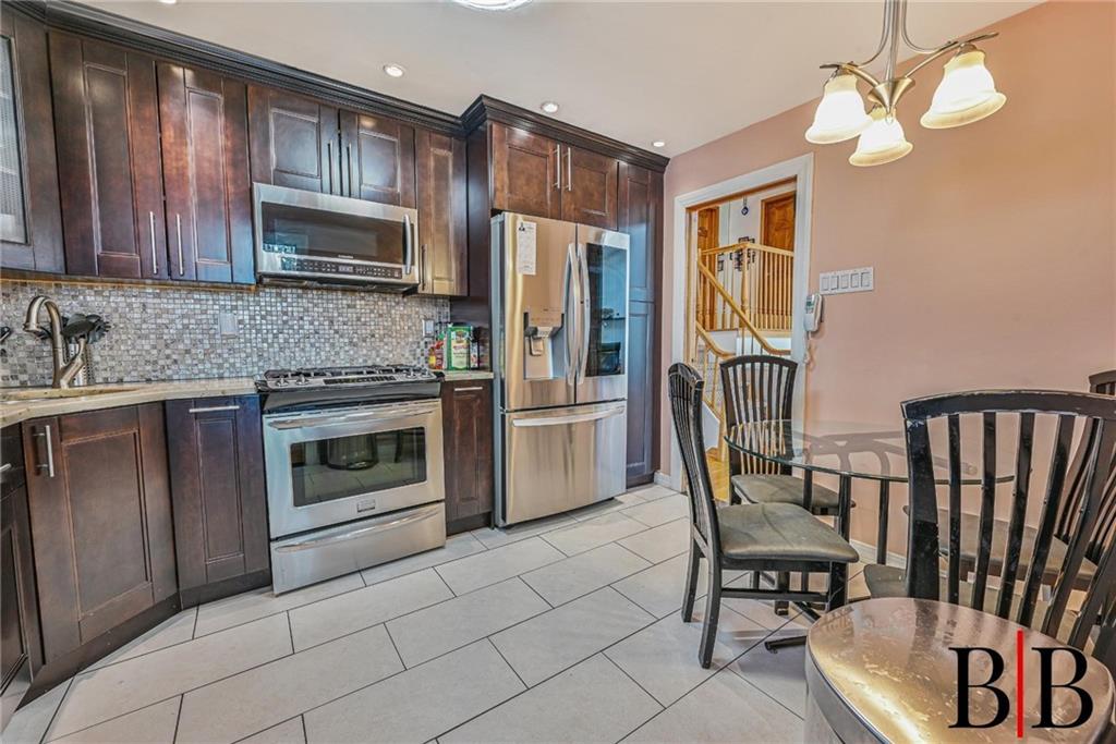 80 Whitman Drive, Brooklyn, New York image 12
