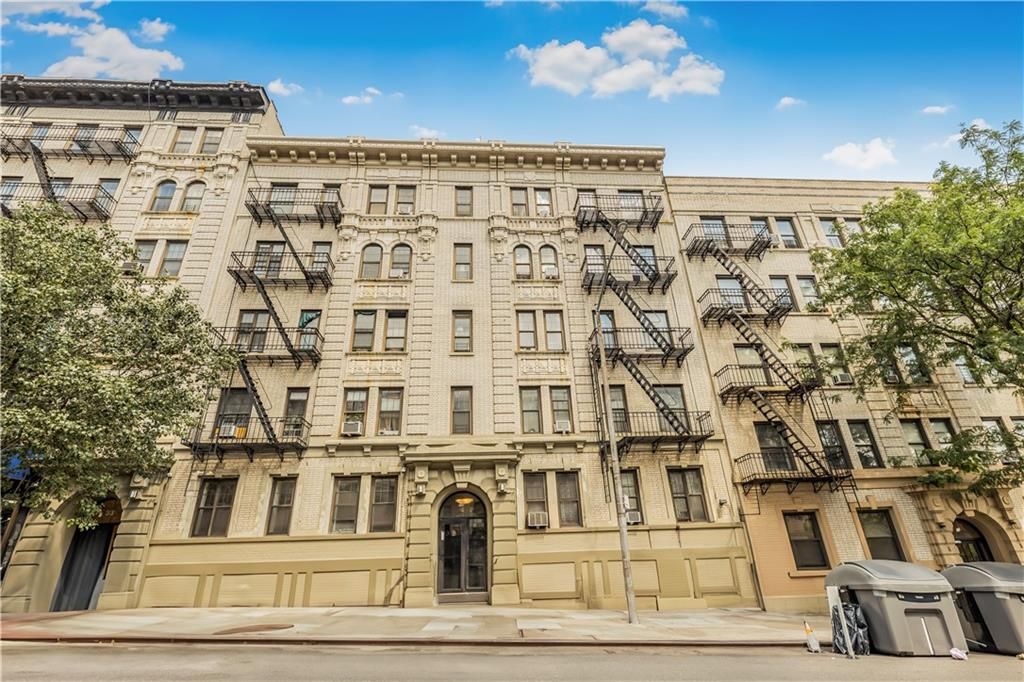 Photo of 29 Convent Avenue #24, New York, NY 10027 (MLS # 498023)