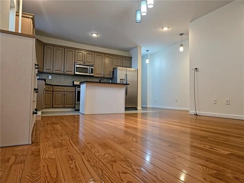Multifamily For Rent - 302 Parkville Avenue #1<br/> Kings County, Brooklyn, NY 11230